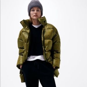ZARA Puffer Jacket with Patch Pockets Color-Olive Green Size-Large NWT
